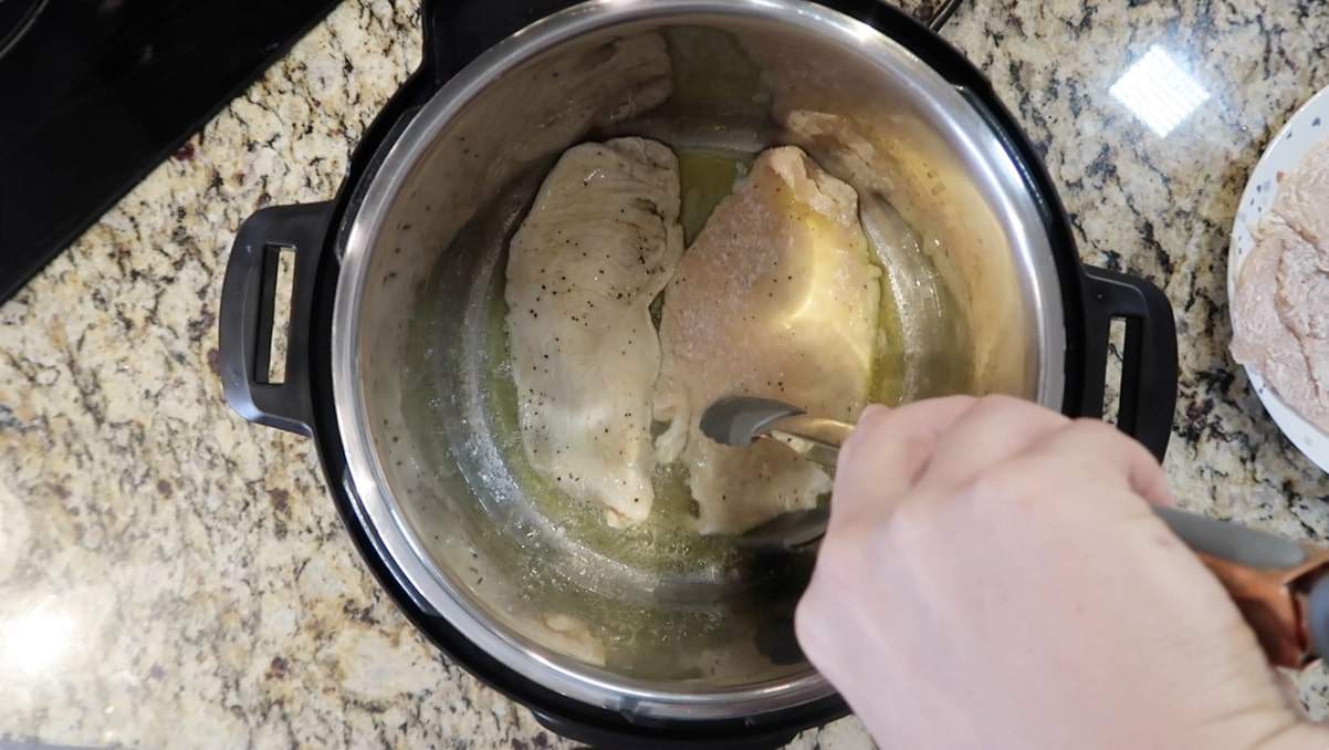Instant Pot Spinach & Artichoke Chicken Pressure Luck Cooking